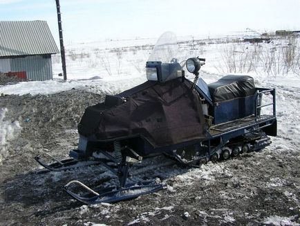 snowmobile de casă pe baza motocicletelor interne „Minsk“ ILS „Urali“ si pluguri rotative