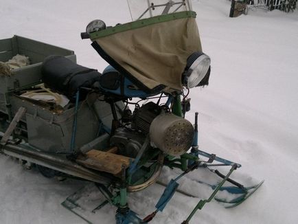 snowmobile de casă pe baza motocicletelor interne „Minsk“ ILS „Urali“ si pluguri rotative