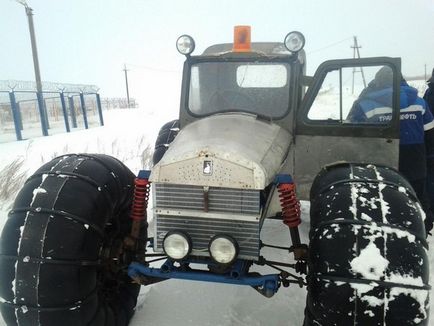 snowmobile de casă pe baza motocicletelor interne „Minsk“ ILS „Urali“ si pluguri rotative