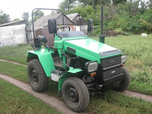 Tipuri de casă mini tractor cu propriile lor mâini, argumente pro și contra, de asamblare la domiciliu