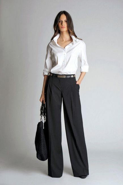 Din ceea ce sa poarte pantaloni lenjerie late imagine corectă (lat) Din ceea ce sa poarte pantaloni lenjerie largă foto dreapta