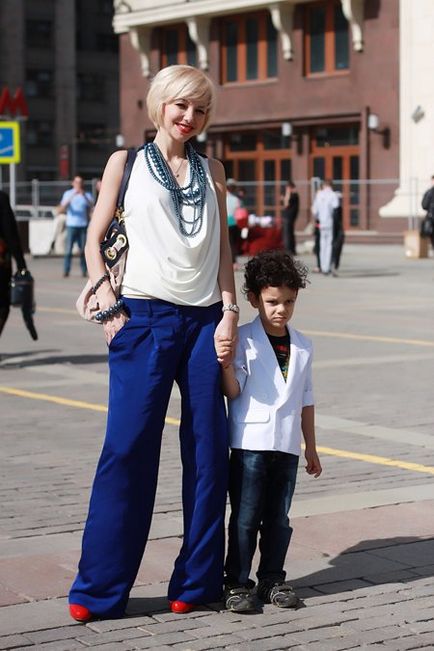 Din ceea ce sa poarte pantaloni largi lenjerie de corect fotografii (ceea ce sa poarte cu pantaloni largi lenjerie complet și fete subțiri) Din ceea ce sa poarte pantaloni lenjerie largă foto dreapta