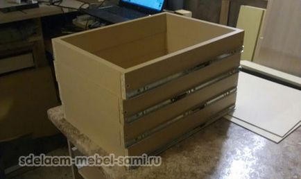 Pasul 55 - Instalarea de cutii de pe ghidaje cu bile - să se facă mobilier