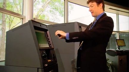 Cât de mult poți retrage bani de la un ATM Banca de Economii în ziua