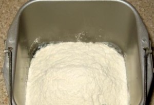 Aluatul pentru găluște din pâine este rețete filtru de ușor și simplu (ravioli) Aluatul pentru găluște din pâine este rețete filtru de ușor și simplu