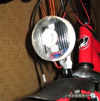 Lampa biciclete cu mâinile sale - portalul Radiostroi