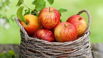 Sucul de mere pentru iarna la reteta de acasă