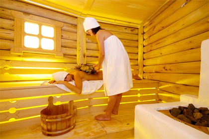 Ceea ce este diferit de sala de sauna, este mai bine să alegeți o baie de baie sau sauna pentru a construi
