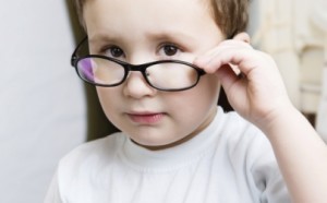 Ce se poate face în cazul în care diagnosticat cu „astigmatism“ la copii
