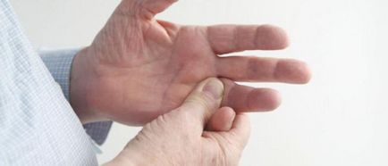 Ce se întâmplă dacă bătut un deget pe sfaturi practice de mână