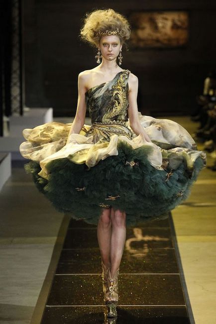 Ce este haute couture sau de moda de mare