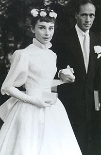 Istoria rochiei de mireasa atunci când culoarea albă a devenit o tradiție