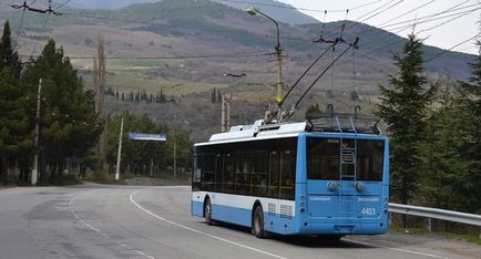 Cum se ajunge de la Simferopol la Yalta troleibuz, autobuz, taxi, masina