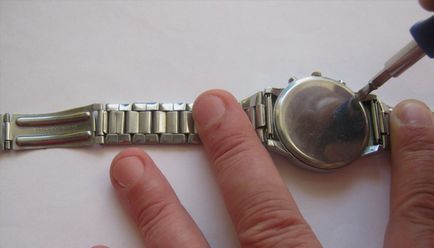 Cum se schimba bateria în ceas de mână în sine ghid pas cu pas