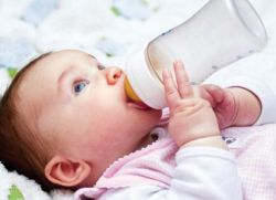 De unde știi că un copil a avut suficient lapte matern