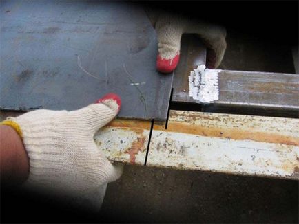 Cum de a face o ușă de metal cu mâinile lui pas cu pas