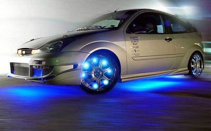 Cum lumini de neon drive-uri auto cu mâinile lor (lor) Cum lumini de neon drive-uri auto cu propriile lor mâini