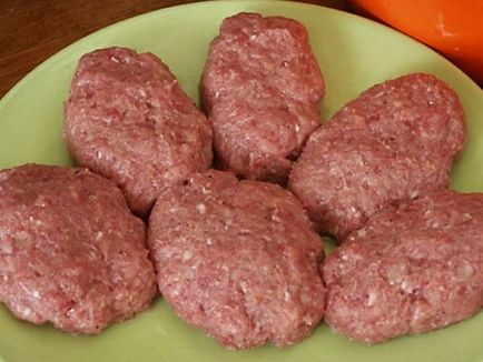 Cum (gatiti) chiftelele de casă suculent delicioase de carne tocată, cu un pas cu pas reteta fotografii