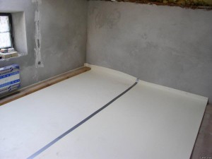 Cum să dărâme zidul dintre bucătărie și baie de etapă