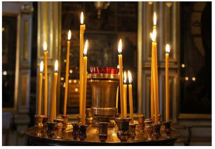 Cum de a aprinde lumânări pentru sănătatea bisericii, pentru noi și pentru dușmanii noștri