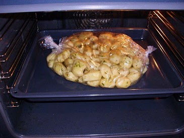 Cartofi în punga în cuptor