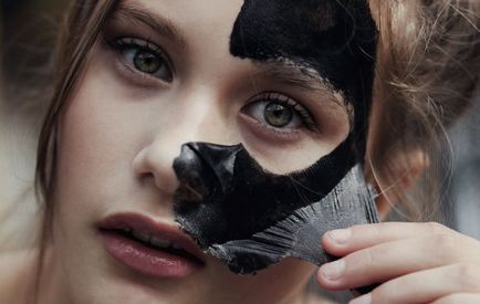 Masca faciala cu retete de carbune activ, cum să aplice o măsură de precauție (comprimat) Masca faciala cu retete de carbune activ, cum să se aplice, masuri de precautie