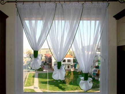 Artizanat pentru a decora bucătărie cu mâinile fotografia lui (mâini) Artizanat pentru a decora bucătărie cu mâinile fotografia lui
