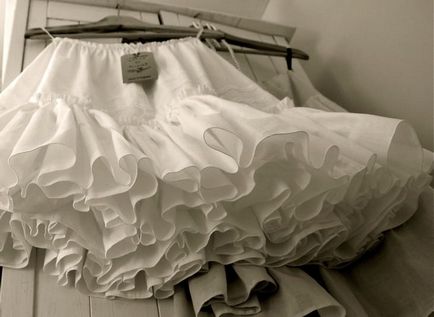 Petticoat pentru rochie de mireasa cu propriile lor mâini