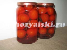 Tomate cu busuioc pe o rețetă de iarnă