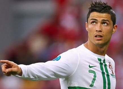 fotografii Cristiano Ronaldo Hairstyle, cum să facă același lucru