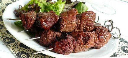 Băț miel - retete clasice marinata (piper negru) Frigarui de miel - rețete clasice marinată