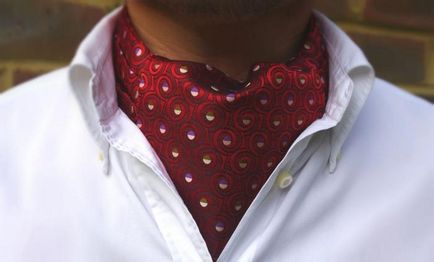 Eșarfe pentru bărbați - o alternativă demnă de a cravată