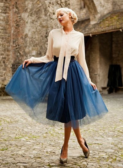 Albastru fusta - ce să poarte, imagini foto elegante