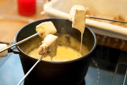Brânză fondue secrete de gătit 7 - gătit reteta cu pas cu pas de fotografii de pe