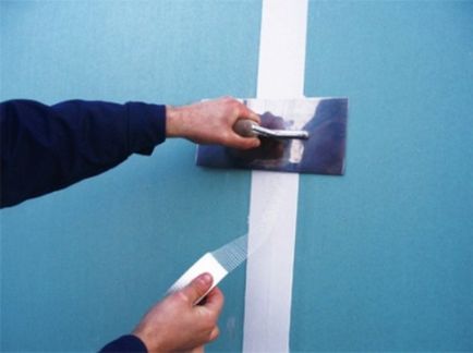 Variante de pictura plafonul de gips-carton, construirea portal