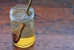 як лікувати шлунок медом