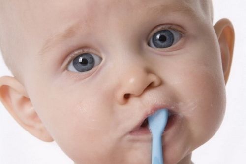 виразковий стоматит дітей лікування симптоми причини лікувати ерозивно профілактика гігієна виразки рот дитини дієта полоскати