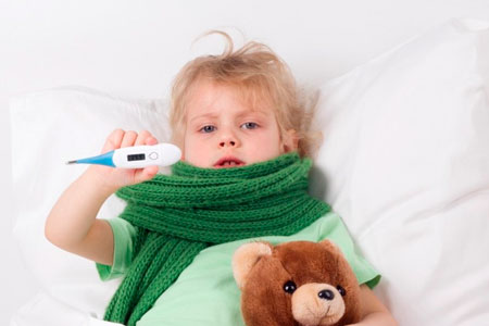 як збити температуру дворічній дитині