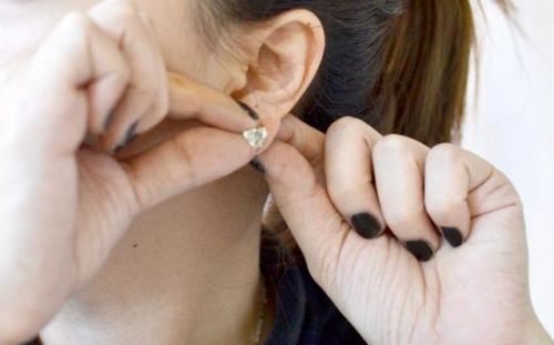 як лікувати лущення за вухами