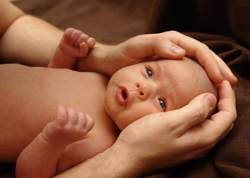 як лікувати гикавку у немовляти