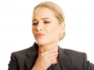 причини печії в горлі